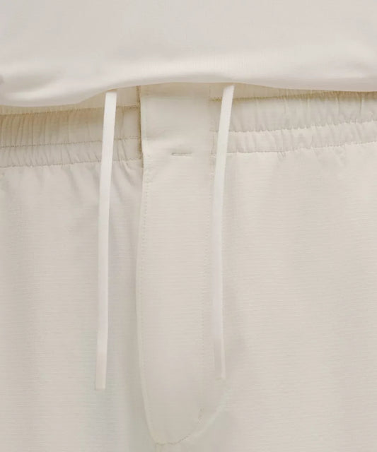 Zero Tucks Relaxed-Fit Short 8"