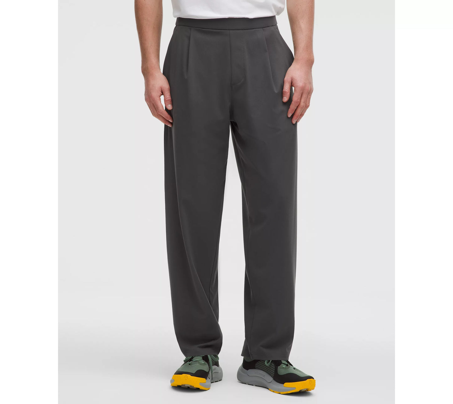 Men's Daydrift Relaxed-Fit Pleated Trouser