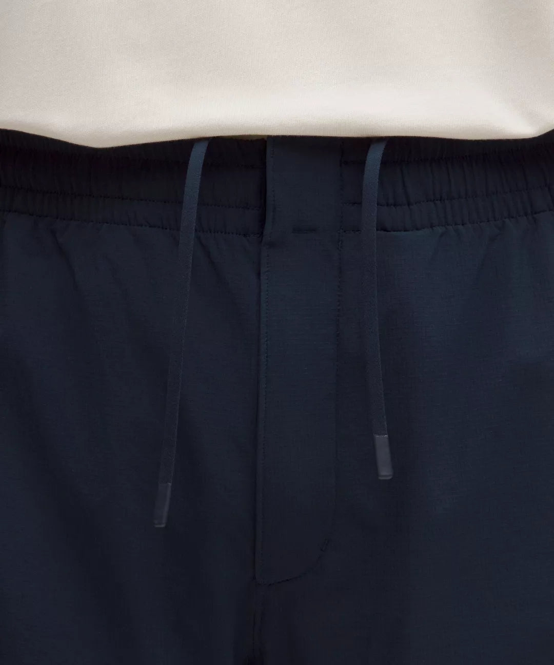 Zero Tucks Relaxed-Fit Short 8"