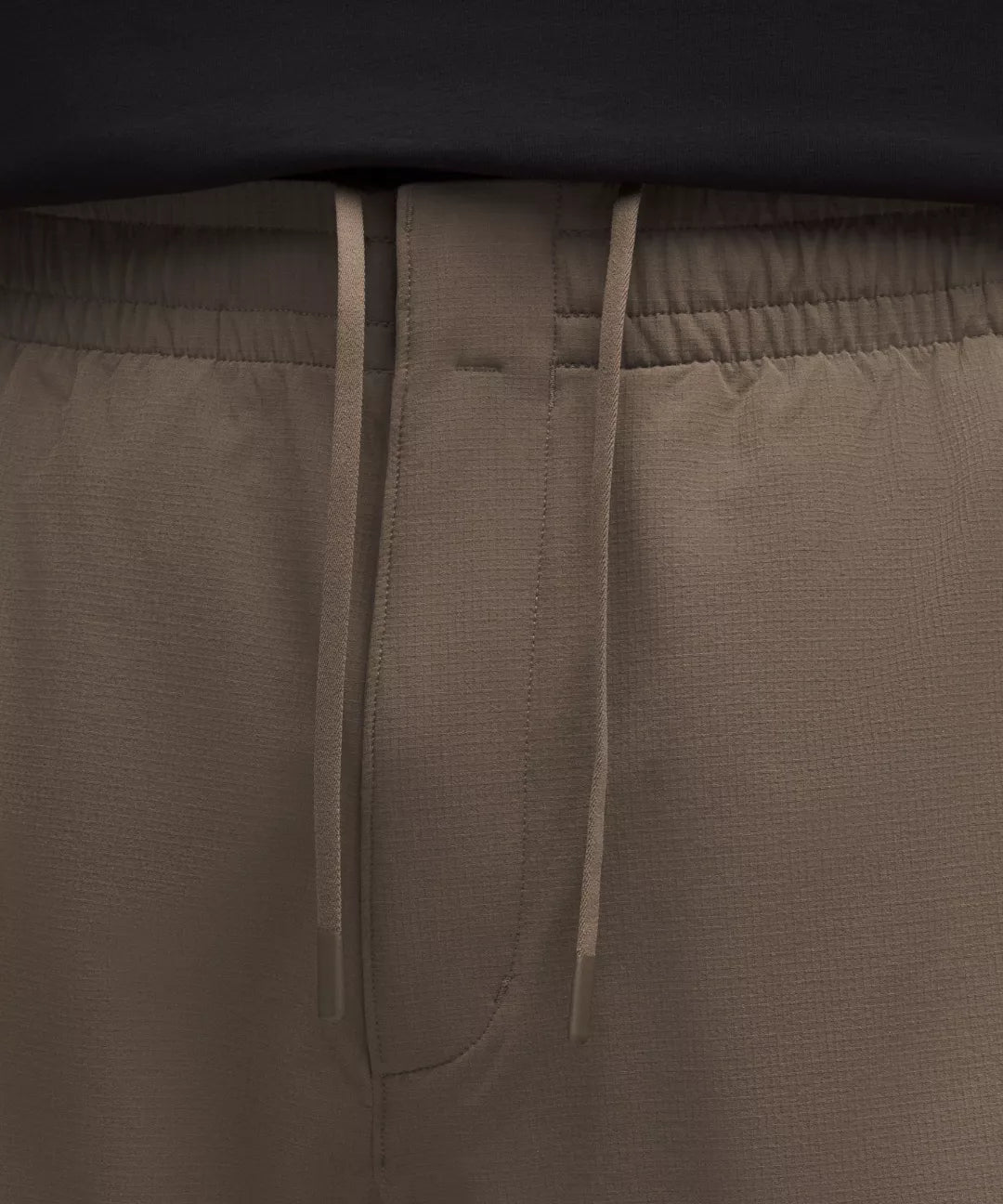 Zero Tucks Relaxed-Fit Short 8"