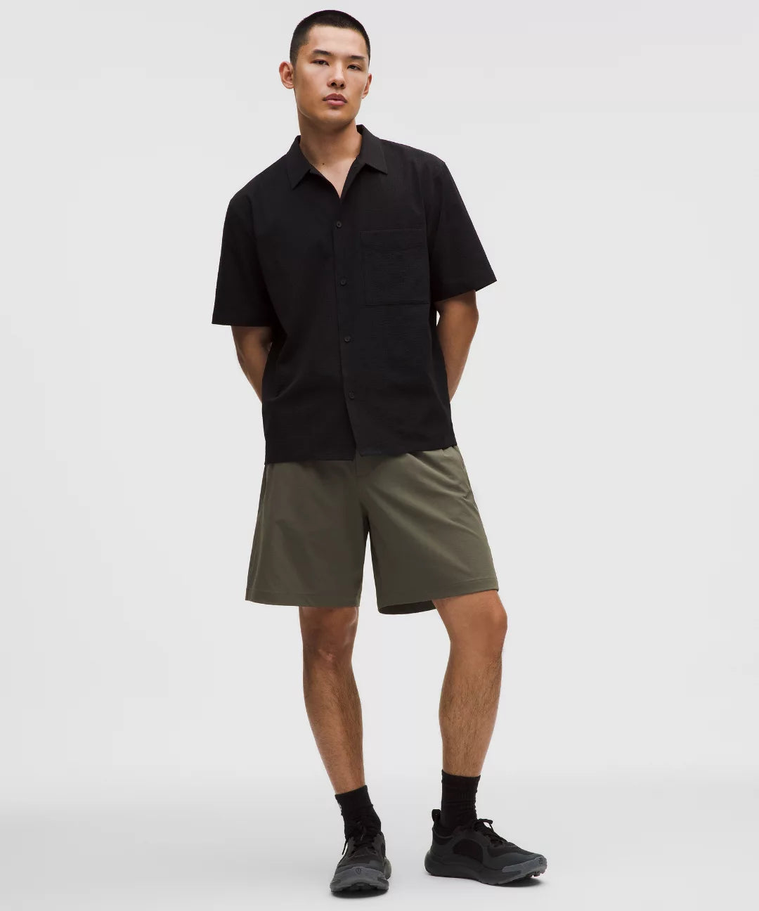 Zero Tucks Relaxed-Fit Short 8"