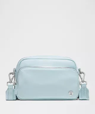 Everywhere Crossbody Bag 2L Metal Hardware