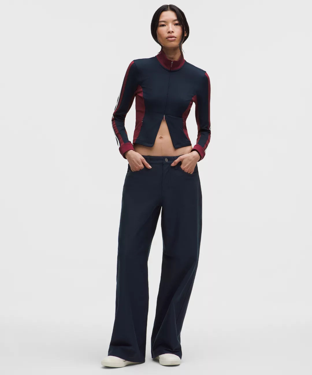 Lululemon EasyFive Low-Rise Classic Wide-Leg Pant Regular