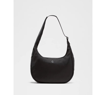City Essentials Shoulder Bag 4L