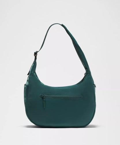 City Essentials Shoulder Bag 4L